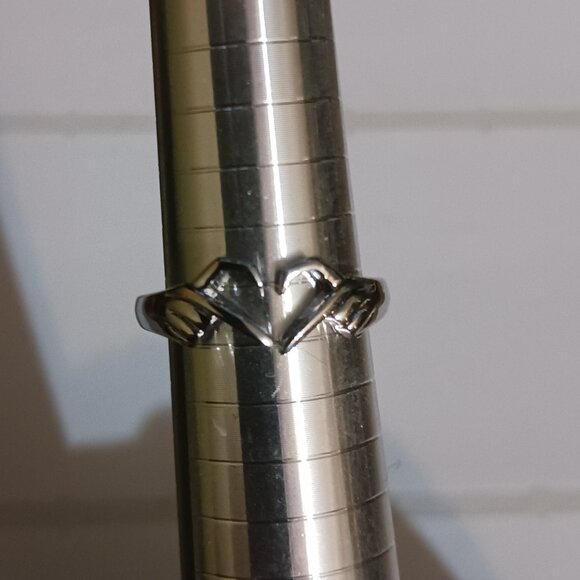 Silver Romantic Hand Heart Palm Gesture Open Adjustable Fashion Ring NWOT - Picture 7 of 10